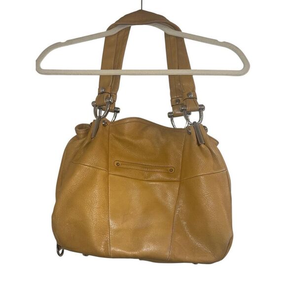 ✨B MAKOWSKY honey "hobo" handbag✨ - Picture 5 of 9